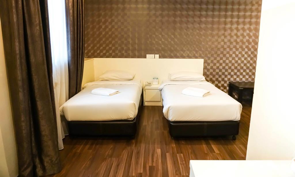 Erica Hotel Джохор-Бару Экстерьер фото