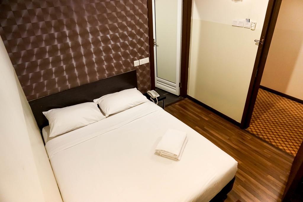Erica Hotel Джохор-Бару Экстерьер фото
